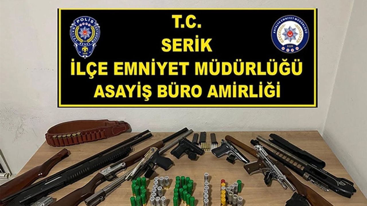 Serik’te 12 adrese eş zamanlı baskın: 8 gözaltı görseli