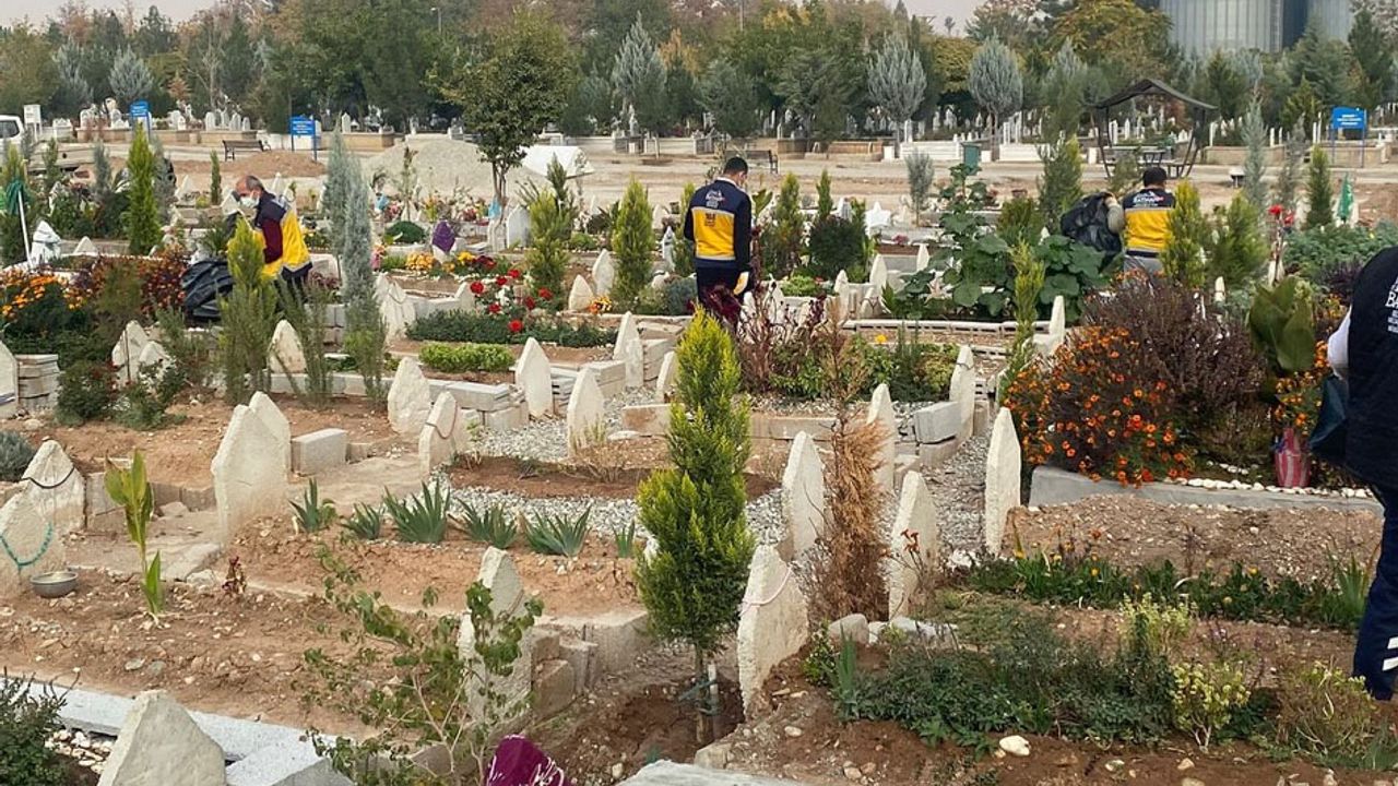 Batman mezarlıklarında bakım seferberliği görseli