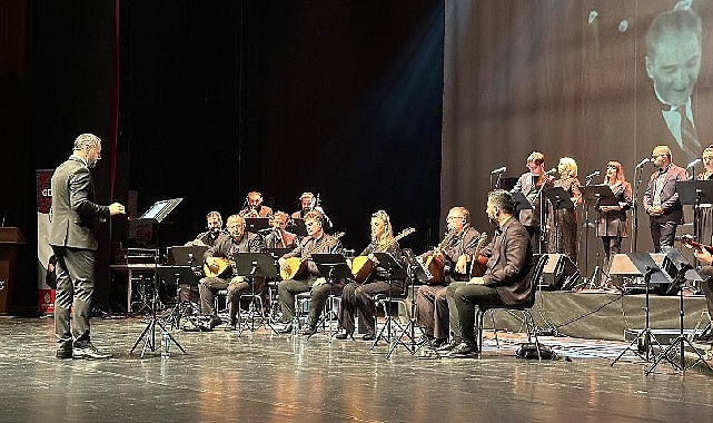 Bakırköy'de Cumhuriyet Coşkusu Türk Halk Müziği konserleriyle başladı görseli