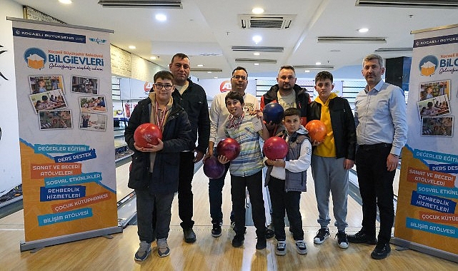 Bilgievleri’nden baba-oğul bowling turnuvası görseli