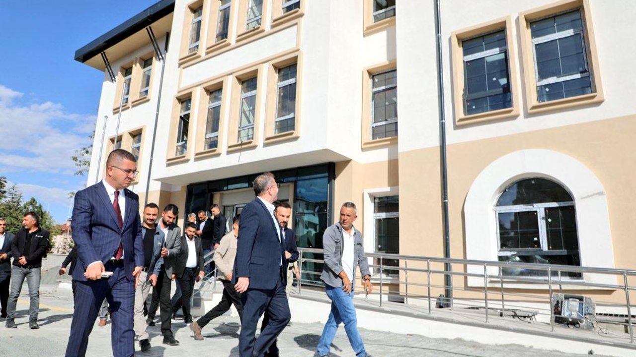 Vali Ziya Polat’tan Kağızman Emniyet Hizmet Binası ziyareti görseli