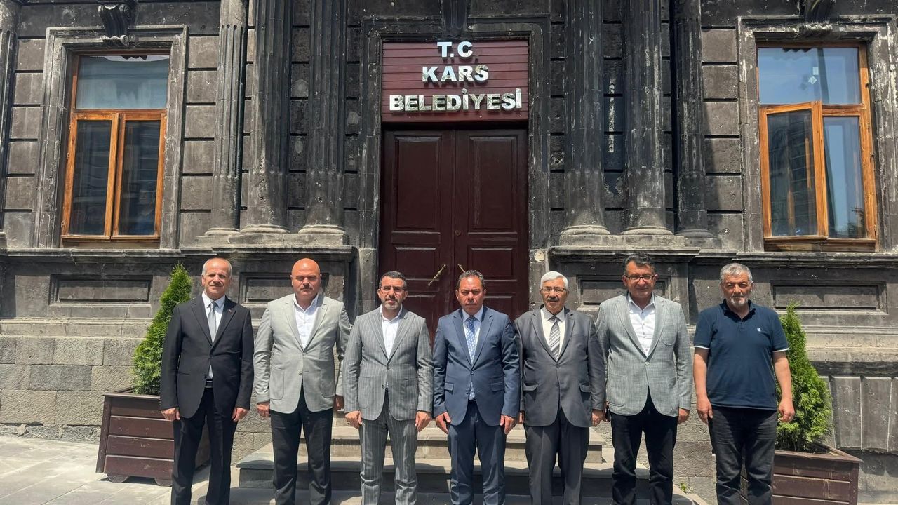 AK Parti Kars Milletvekili Adem Çalkın ve Heyetinden Başkan Senger’e ziyaret görseli