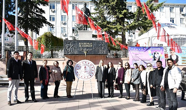24 Kasım Öğretmenler Günü Düzenlenen Programla Kutlandı görseli