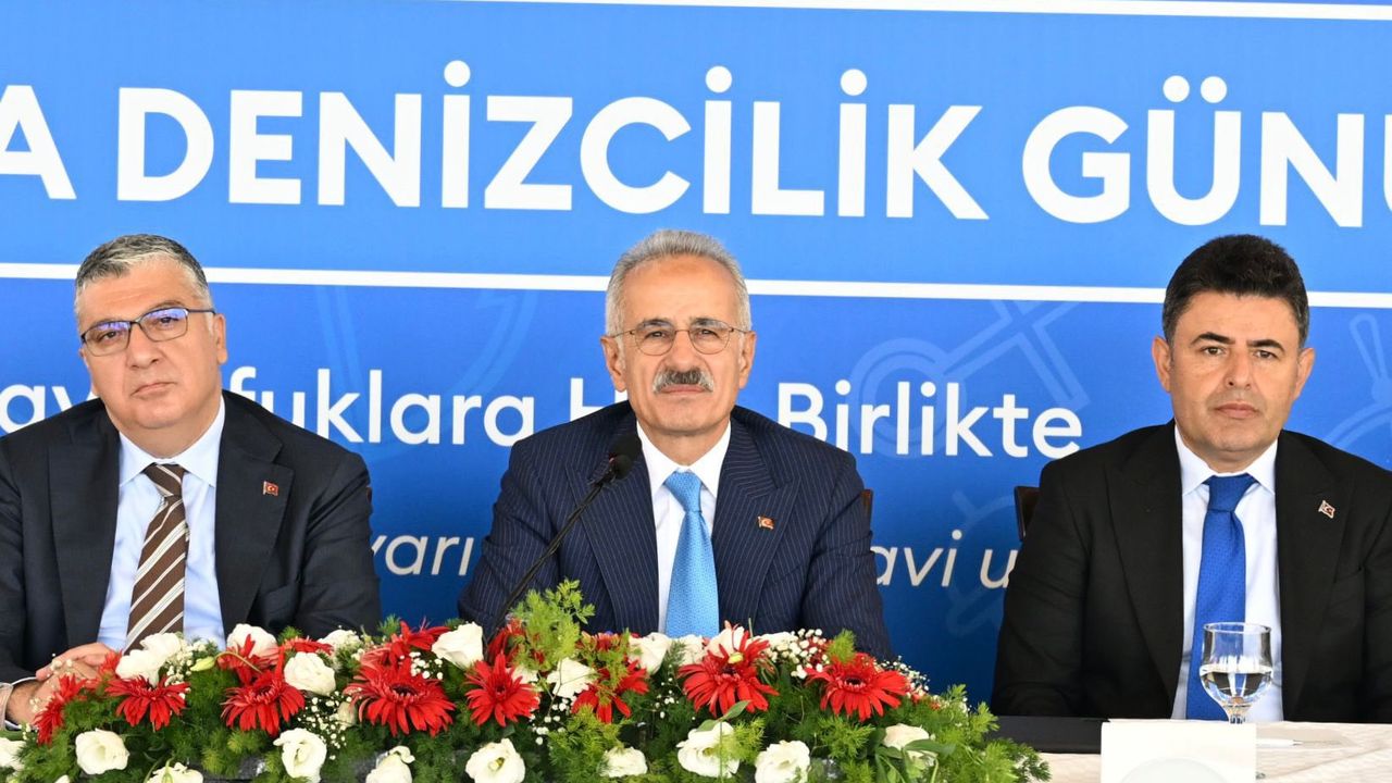 Türkiye denizcilikte ilk 10 ülke arasına girdi görseli