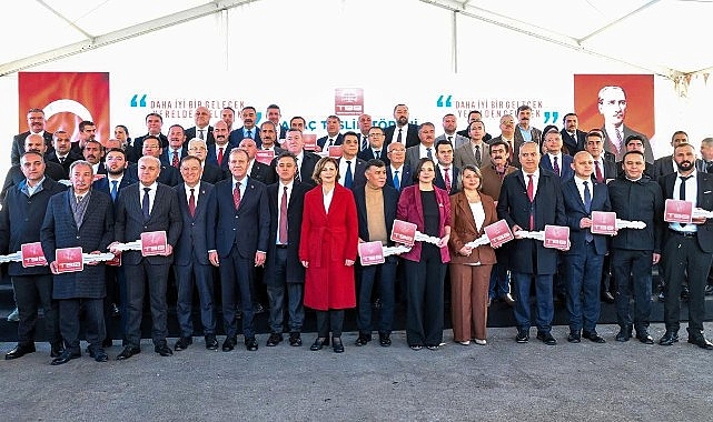 TBB’den Seferihisar Belediyesi’ne çöp kamyonu desteği görseli