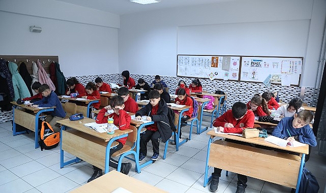 Konya Büyükşehir 31 İlçedeki Ortaokul ve Lise Öğrencileri İçin İzleme ve Değerlendirme Sınavı Gerçekleştiriyor görseli