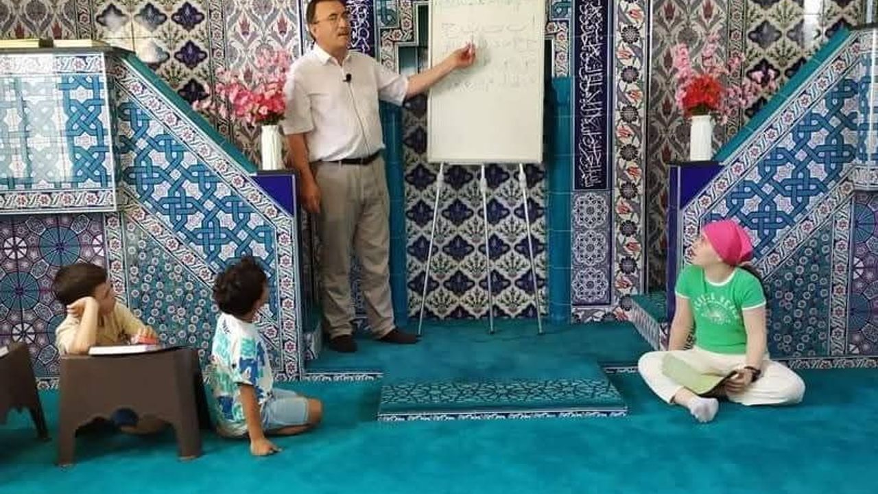 Beşikdüzü Otogar Camii’nde yaz Kur’an kursu başladı görseli