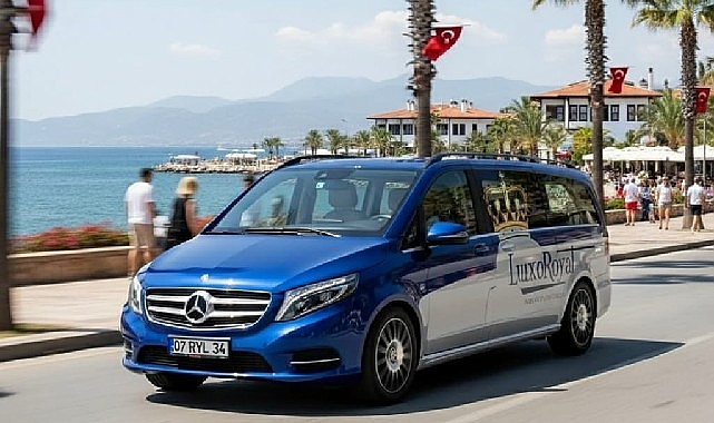 Luxoroyal VIP Transfer: Konfor, Güven ve Prestiji Bir Arada Sunan Lüks Ulaşım Deneyimi görseli