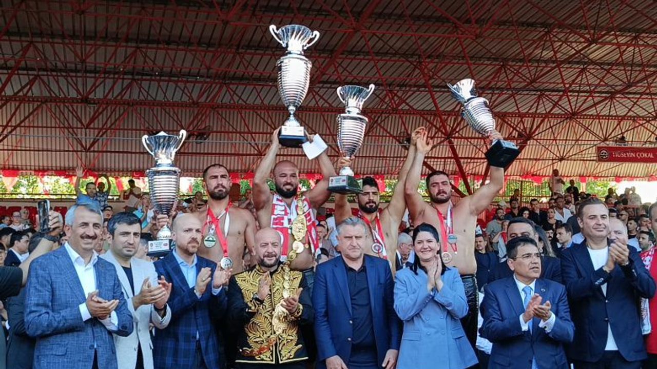 664’üncü Kırkpınar'da kürsünün sahipleri belli oldu görseli