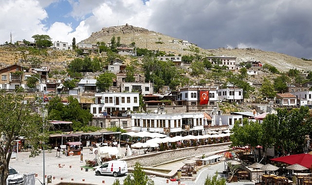 Başkan Pekyatırmacı’dan YKS Başarısı İçin Tebrik ve Selçuklu’ya Hoş Geldin Mesajı görseli