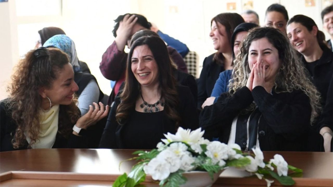 Öğretmenlerin il içi atama ve yer değiştirme başvuruları başladı görseli