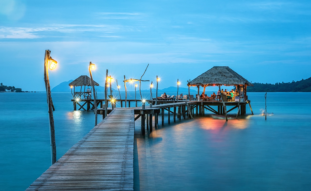 Tayland: Tropik Cennetinde Unutulmaz Bir Tatil Deneyimi görseli
