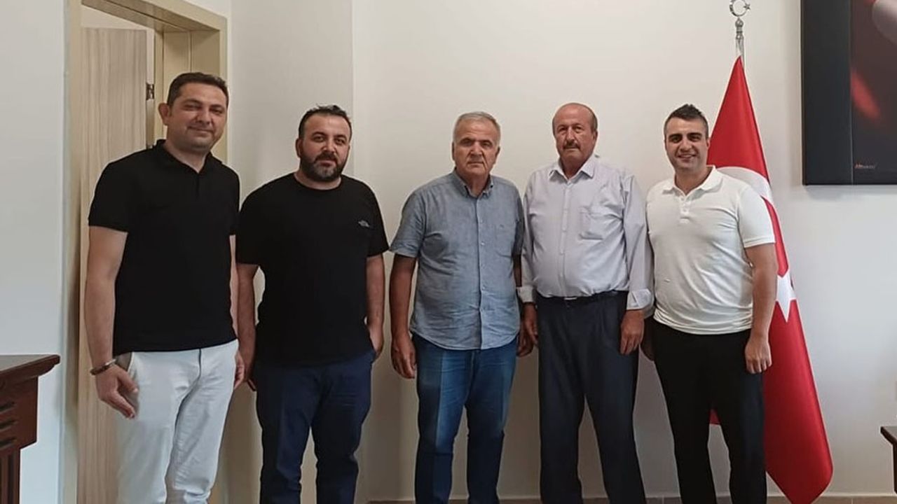 Elmalı Devlet Hastanesi’nden hayırseverlere teşekkür plaketi görseli