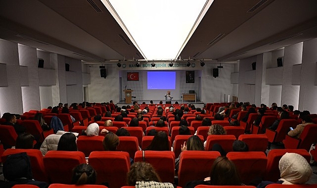 MABEM Öğretmenleri Yenilikçi Eğitimle Geleceğe Hazırlanıyor görseli