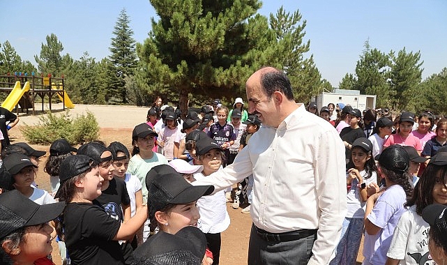 Başkan Altay 55 Bin Öğrenciyi Ağırlayacak Genç KOMEK Oyun Kampı’nda Çocukların Coşkusuna Ortak Oldu görseli