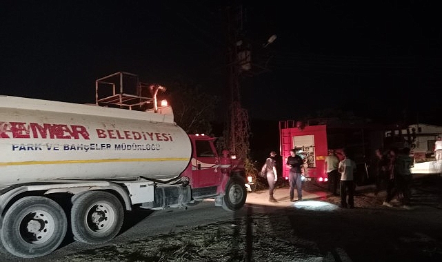 Kemer Belediye ekiplerinden trafo yangınına müdahale görseli