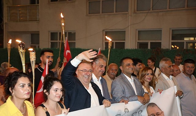 Edremit'te Zafer Bayramı coşkusu görseli