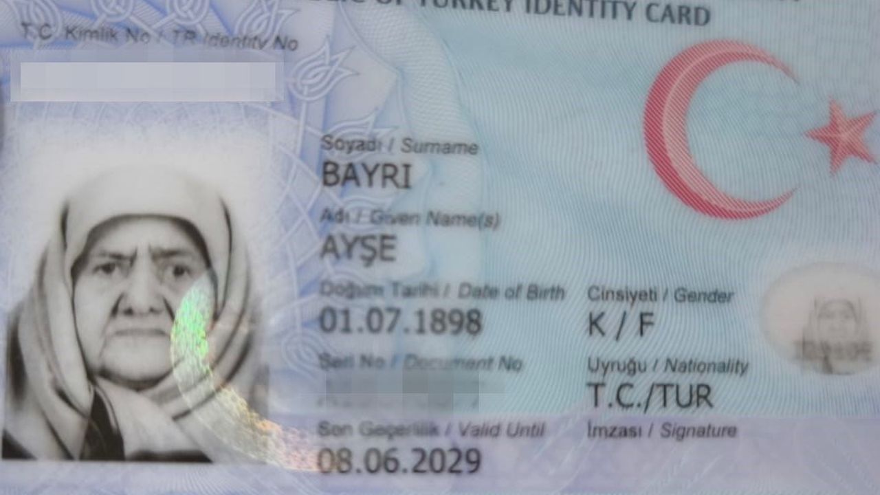 Amasyalı Ayşe Nine 127 yaşında hayatını kaybetti: 3 padişah, 12 cumhurbaşkanı gördü görseli