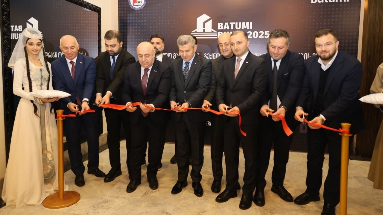 Batum’da “Batumi Build 2025” fuarı kapılarını açtı görseli