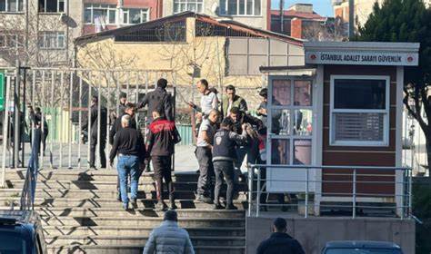 Bursa Adliyesi’nde silahlı saldırı: 2 ölü 2 yaralı görseli