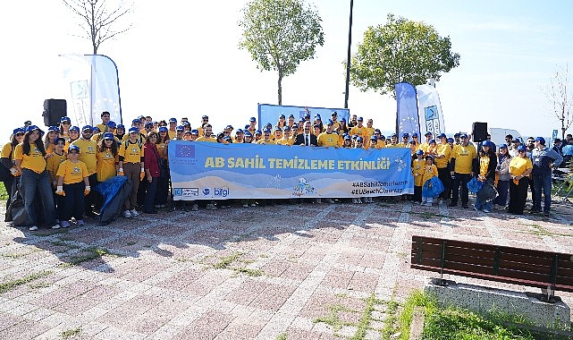 Kadıköy'de sahil temizliği görseli