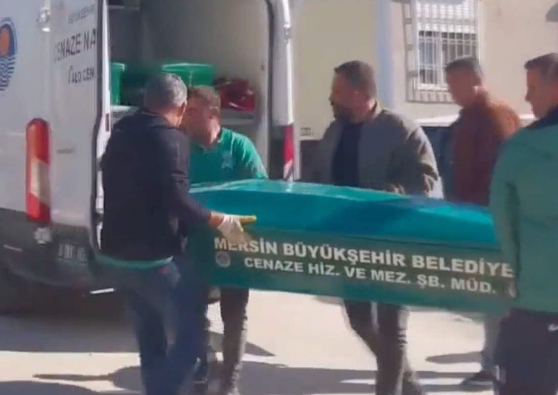 MERSİN'DE KORKUNÇ CİNAYET: 2 KİŞİ ÖLDÜRÜLDÜ görseli