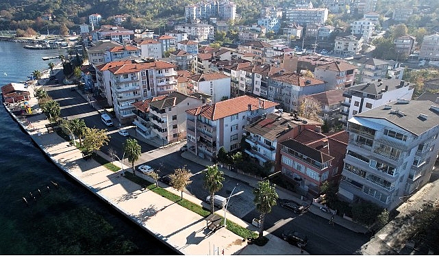 Gölcük Halıdere sahilinde üstyapı sil baştan görseli