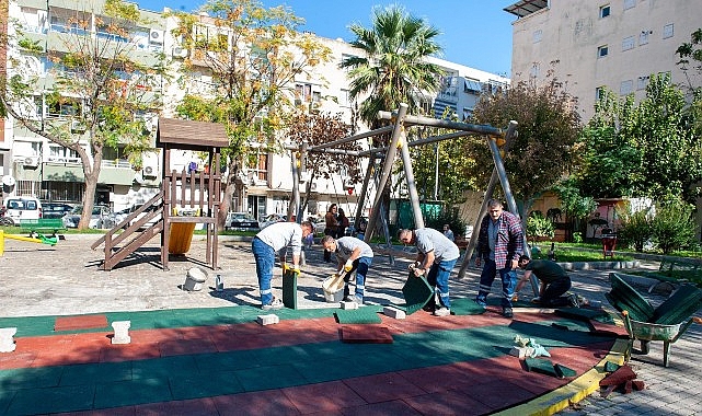 Karşıyaka’nın parkları tek tek yenileniyor görseli