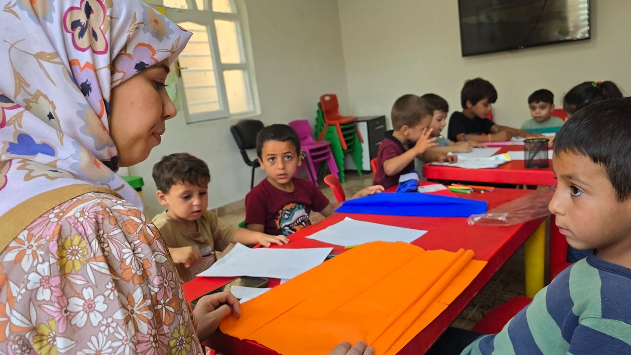Eyyübiye'de kadınlar kursta çocuklar kreşte görseli