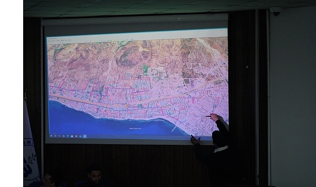 Edremit’te Gündem Afet Hazırlığı, Doğalgaz ve Arıtma Projeleri görseli