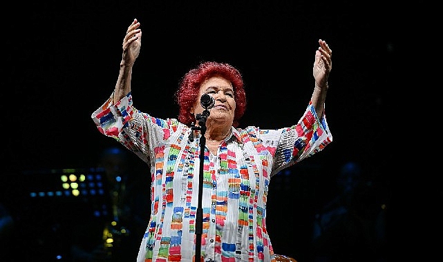 Çim Konserleri’nde Selda Bağcan rüzgarı esti görseli