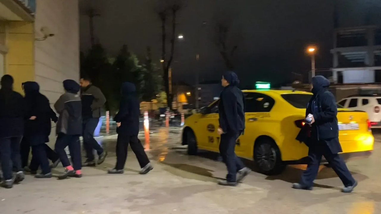 Fabrikada zehirlenme iddiası: 20 işçi tedavi altına alındı görseli