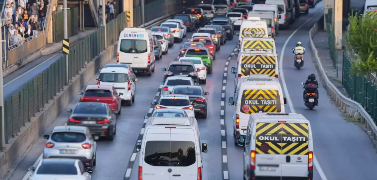 Motorinde İndirim Gitti, Zam Geldi: Salı Günü Tabela Değişiyor! görseli