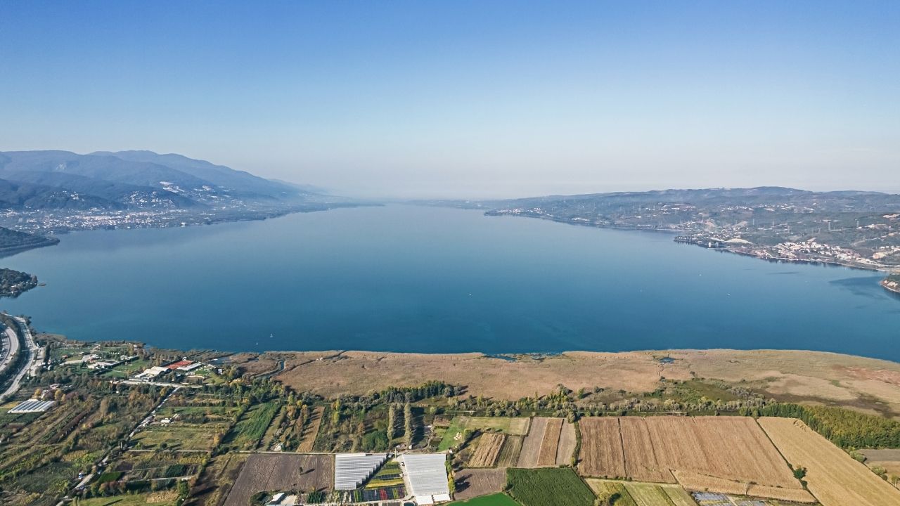 Sapanca Gölü alarm veriyor: Su seviyesi tarihinin en düşük noktasında görseli