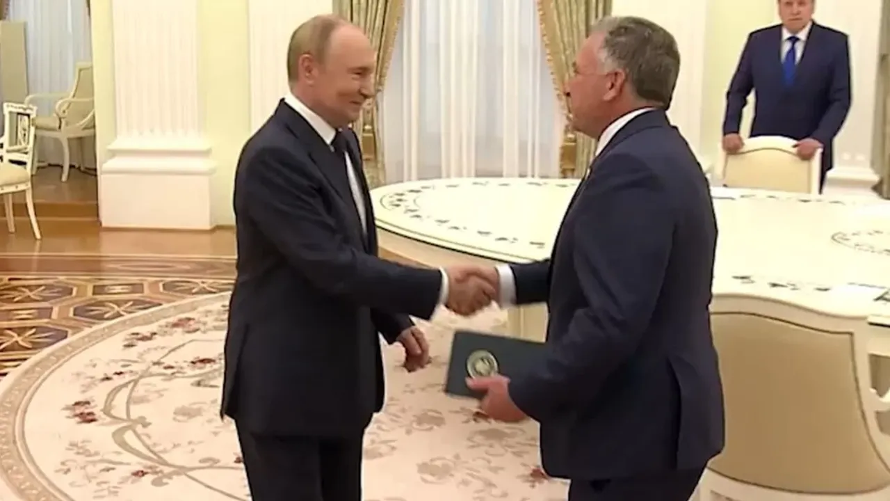 Putin, ABD temsilcisi Witkoff’u Kremlin’de ağırladı görseli