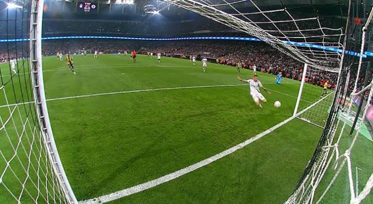 Derbide Gülen Taraf Beşiktaş görseli