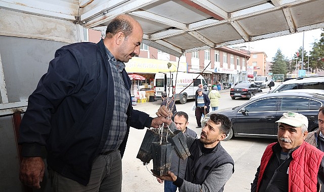 Başkan Altay: “Mikro Klima Etkisine Sahip Bölgelerimizde Kuraklığa Dayanıklı Yapısıyla Antep Fıstığını Yaygınlaştırıyoruz” görseli