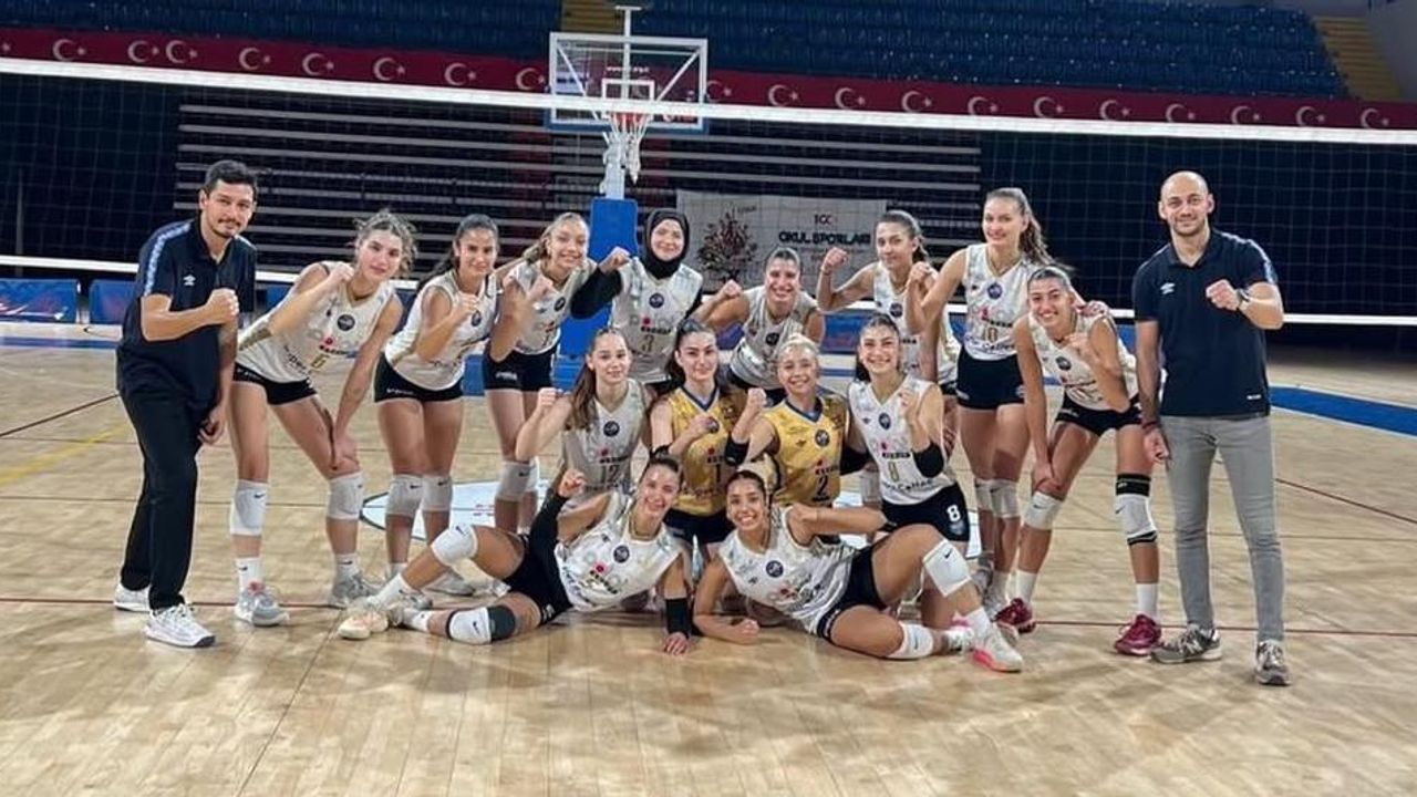 Didim Voleybol galibiyetle başladı görseli