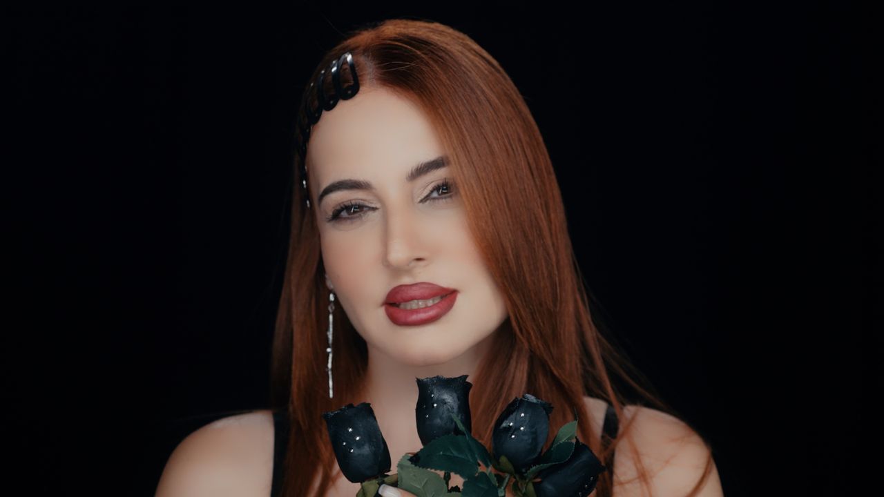 Arzu Efimia’dan yeni şarkı: “Aşk Acımaz Ki” dinleyiciyle buluştu görseli
