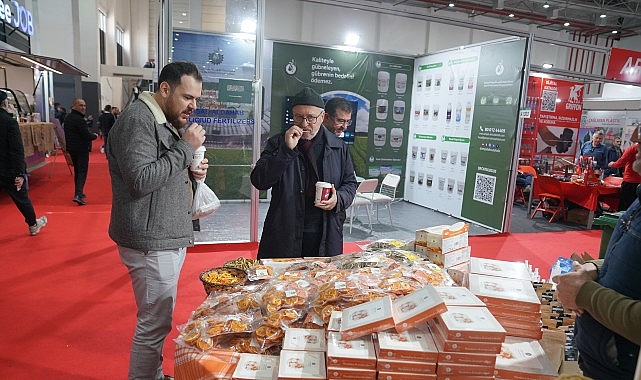 Yerel ürünler yoğun ilgi gördü görseli