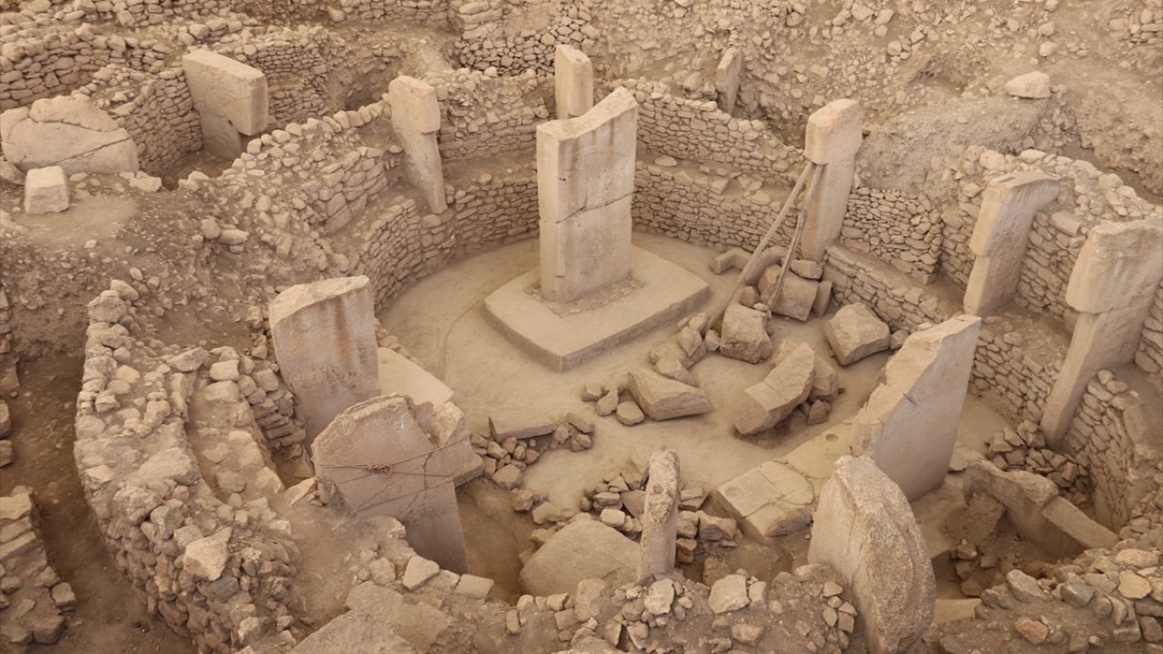 TARİHİN SIFIR NOKTASI GÖBEKLİTEPE görseli