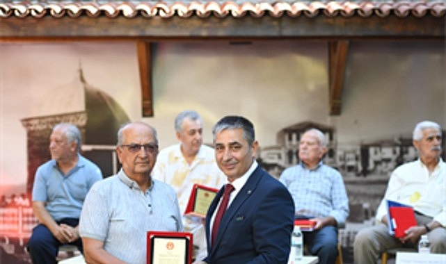 İzmir İtfaiyesi’nin çınarları genç meslektaşları ile buluştu görseli