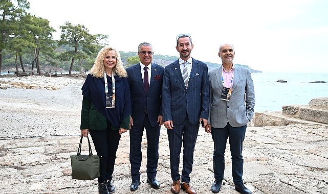 İş dünyası Kemer'de bir araya geldi görseli