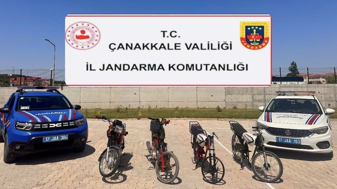 Çanakkale'de trafik magandaları jandarmadan kaçamadı görseli