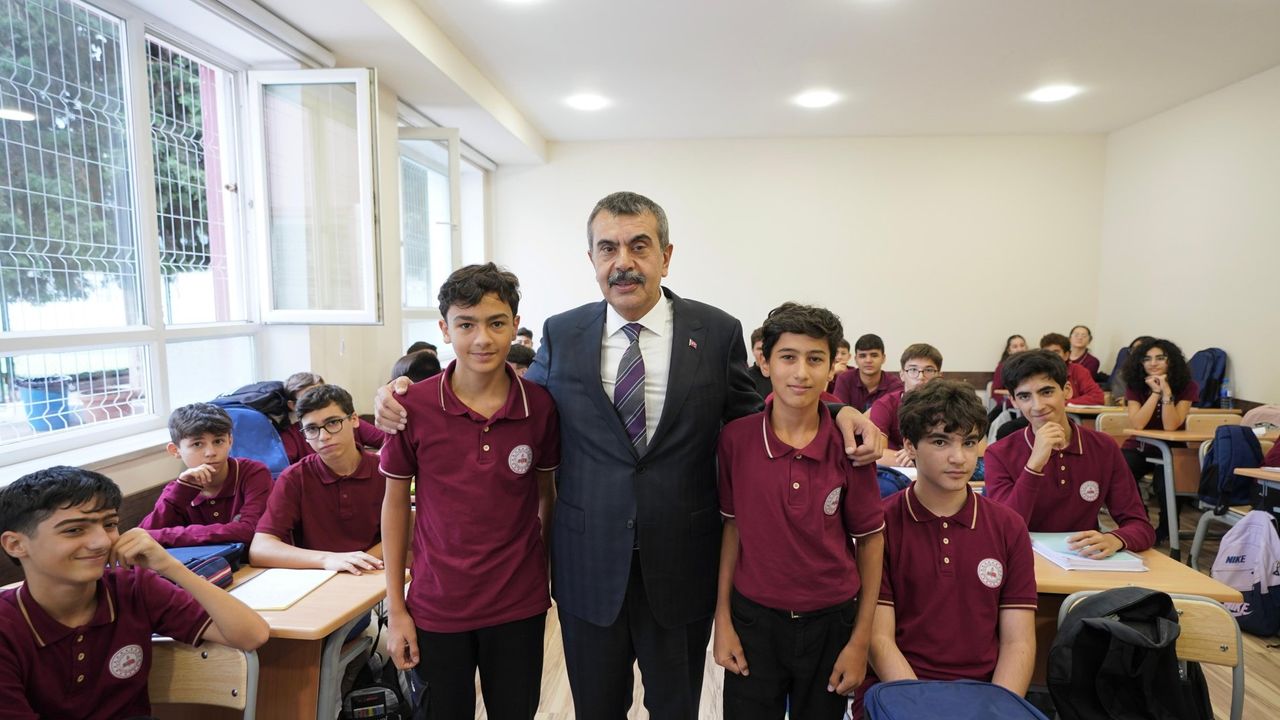 Bakan Tekin, Bakü Türk Anadolu Lisesi Ahmetli Yerleşkesi'nin Açılış Töreni'ne katıldı görseli