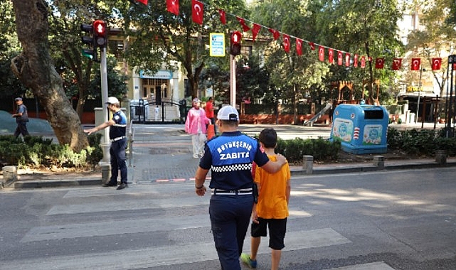Büyükşehir Zabıtası ile okul yolu daha güvenli görseli