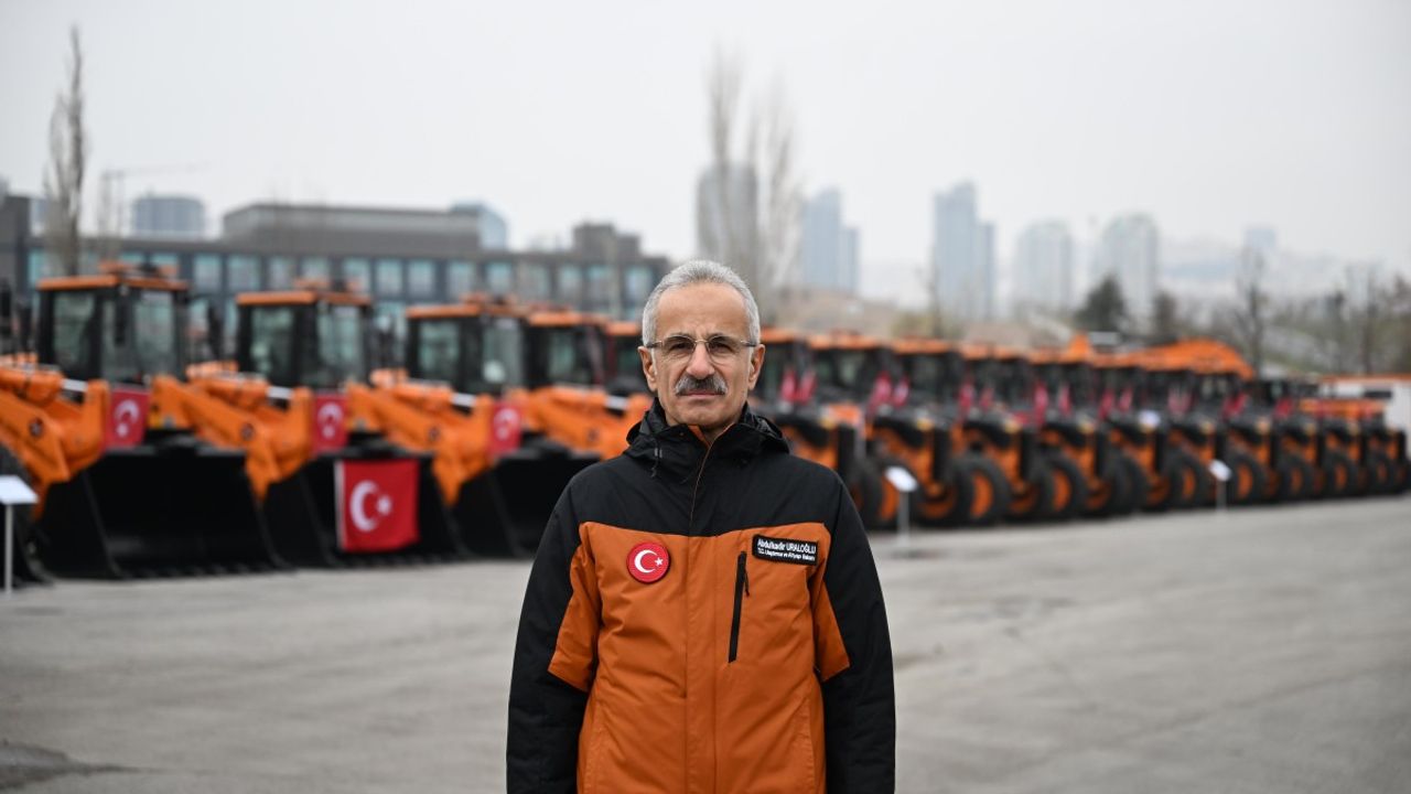 Zorunlu Kış Lastiği Uygulaması Başladı, Cezası 5 bin 856 lira görseli