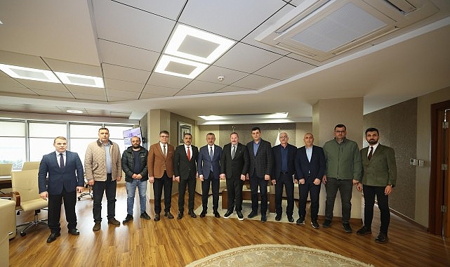 Başkan Büyükakın’ın yoğun ziyaretçi trafiği görseli