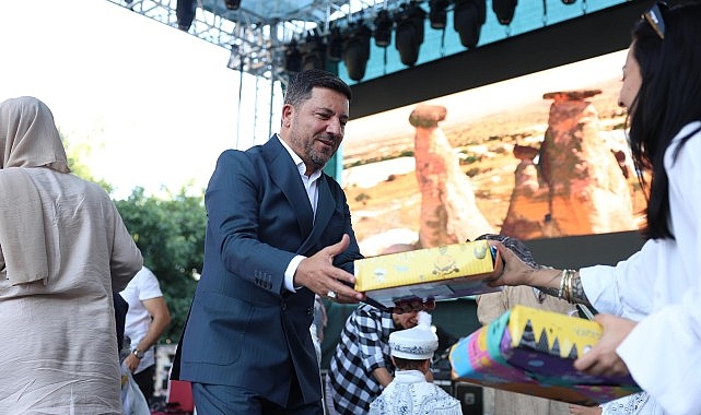 Başkan Arı, 53. Uluslararası Ürgüp Bağ Bozumu Festivali’ne Katıldı görseli