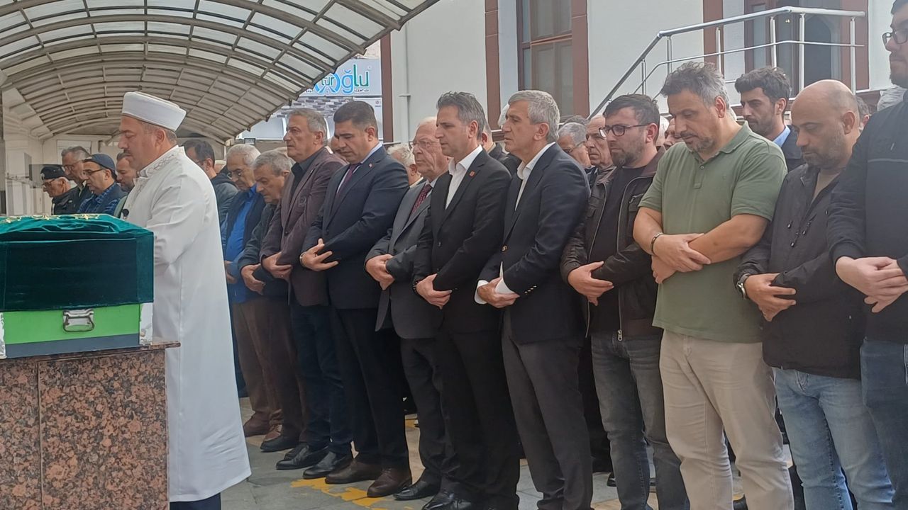 Düzcespor eski başkanı iş insanı Dağıstanlı vefat etti görseli